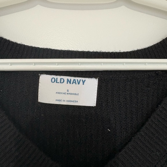 Old Navy Women's Charcoal V-Neck Sweater - Picture 2 of 2